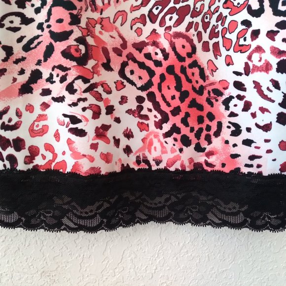 Cache pink leopard print cami with black lace - Picture 5 of 6